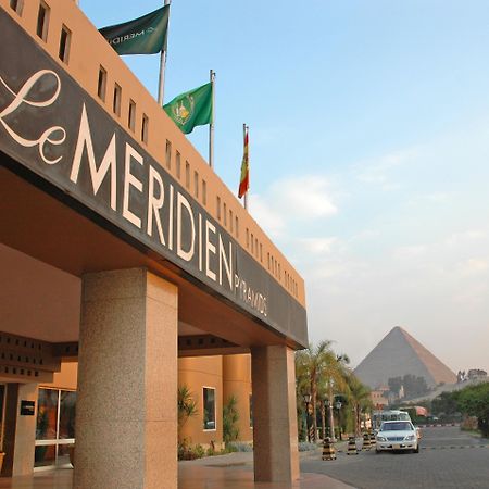 Le Meridien Pyramids Hotel & Spa Giza Esterno foto